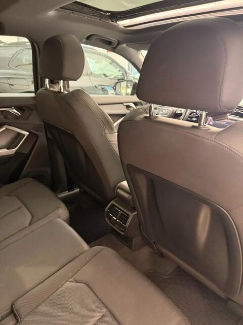Audi Q3 SPB 40 TDI quattro S-LINE Tetto