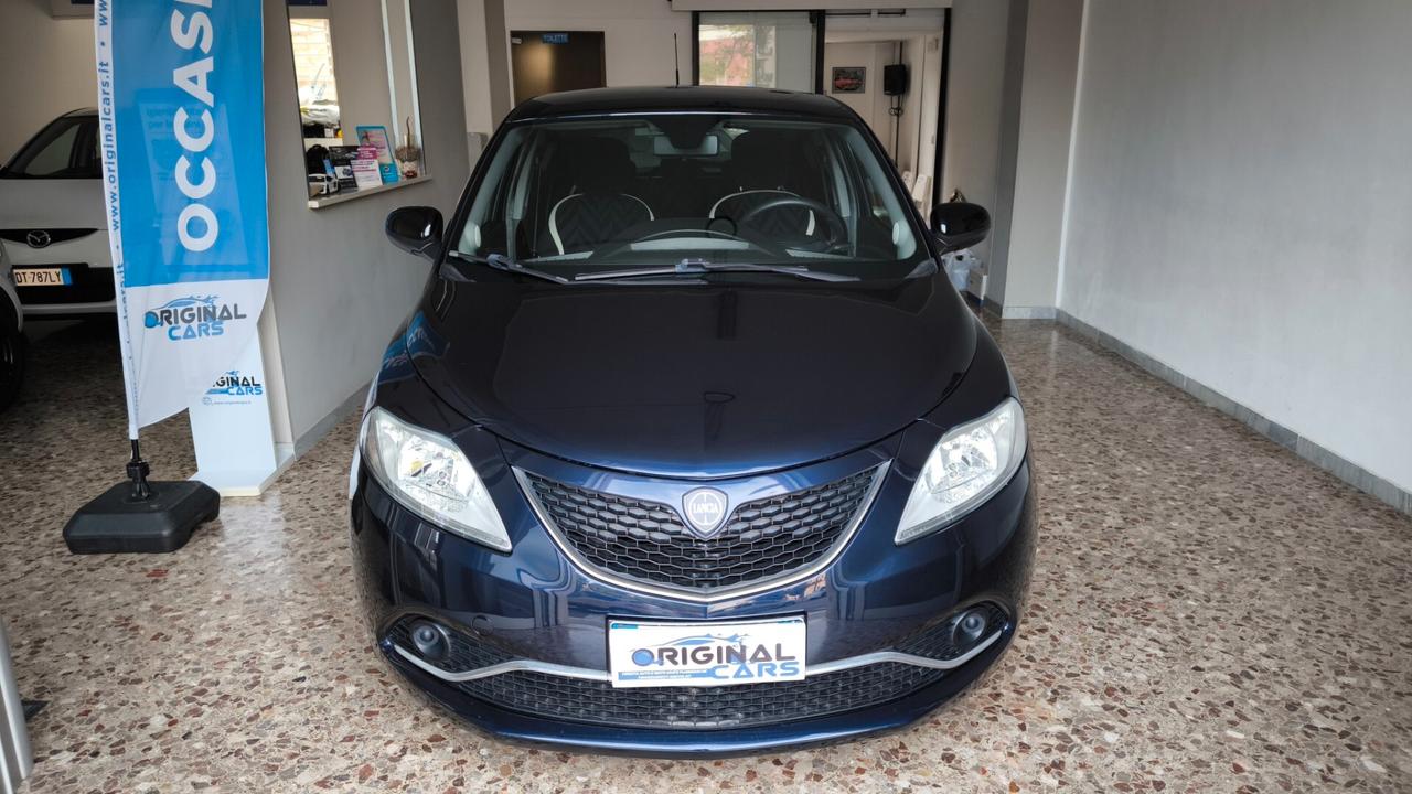 Lancia Ypsilon 1.2 69 CV 5 porte GPL Ecochic Silver