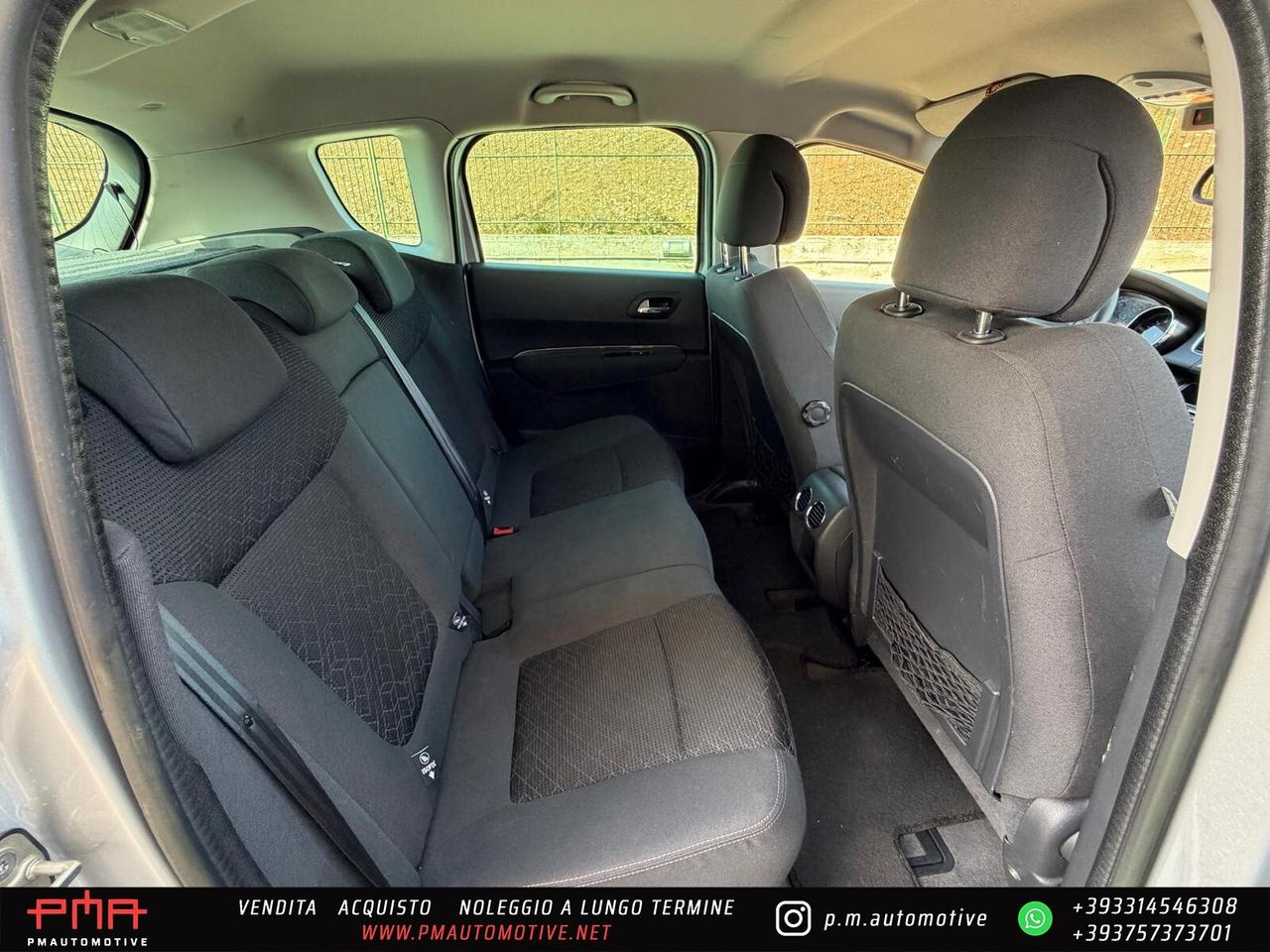 Peugeot 3008 1.6 HDi 115CV Business