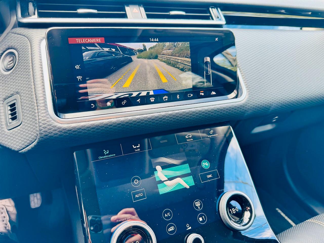 Land Rover Range Rover Velar 2.0D 180 CV CarPlay - APPROVED