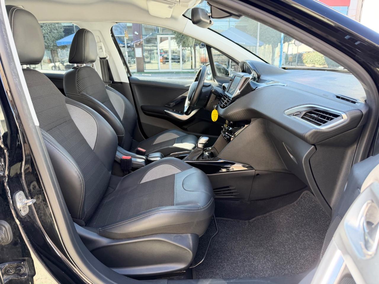 Peugeot 2008 BlueHDi Allure