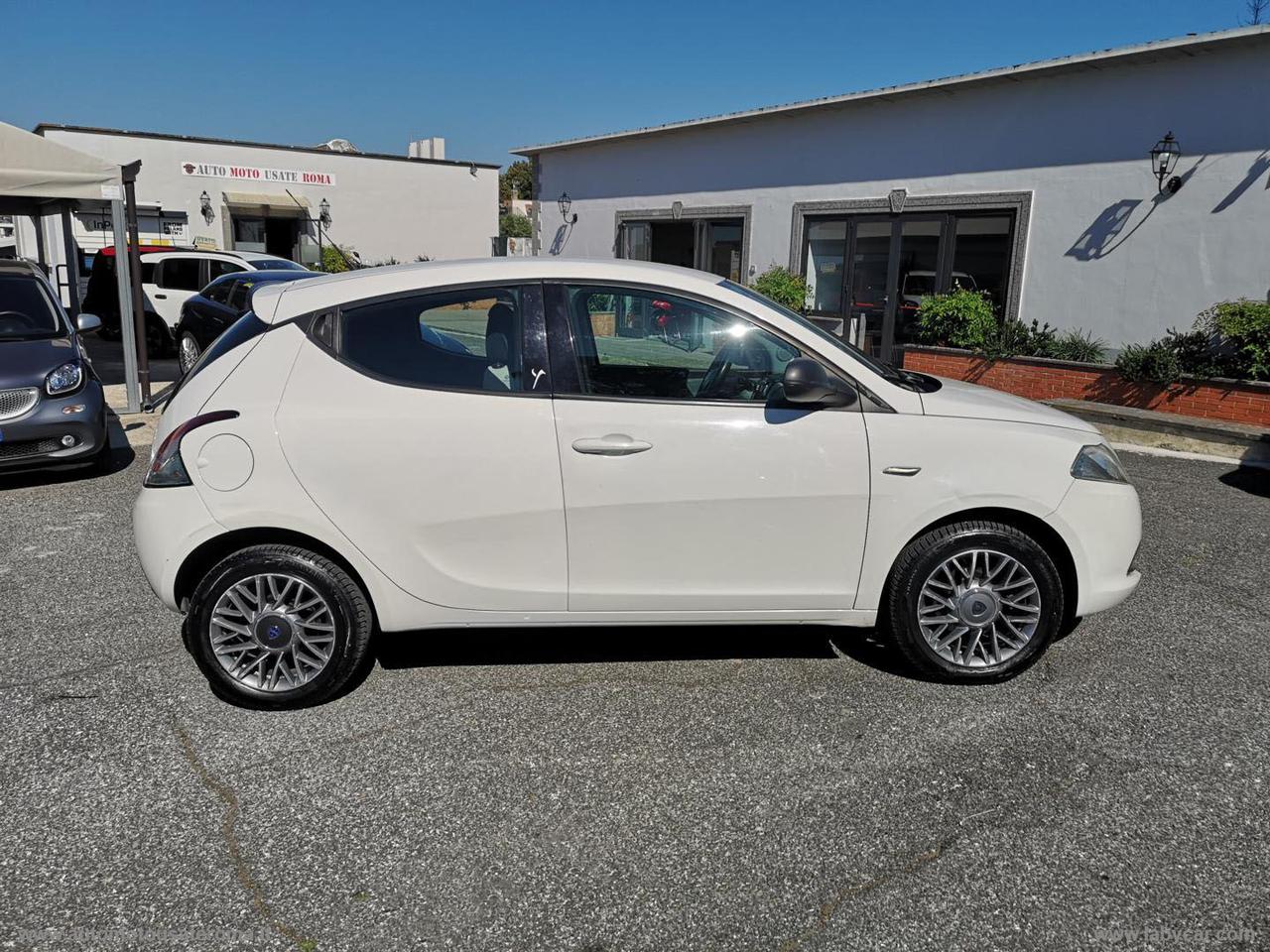 LANCIA Ypsilon 1.2 69 CV 5p. Elle RATE AUTO MOTO SCOOTER