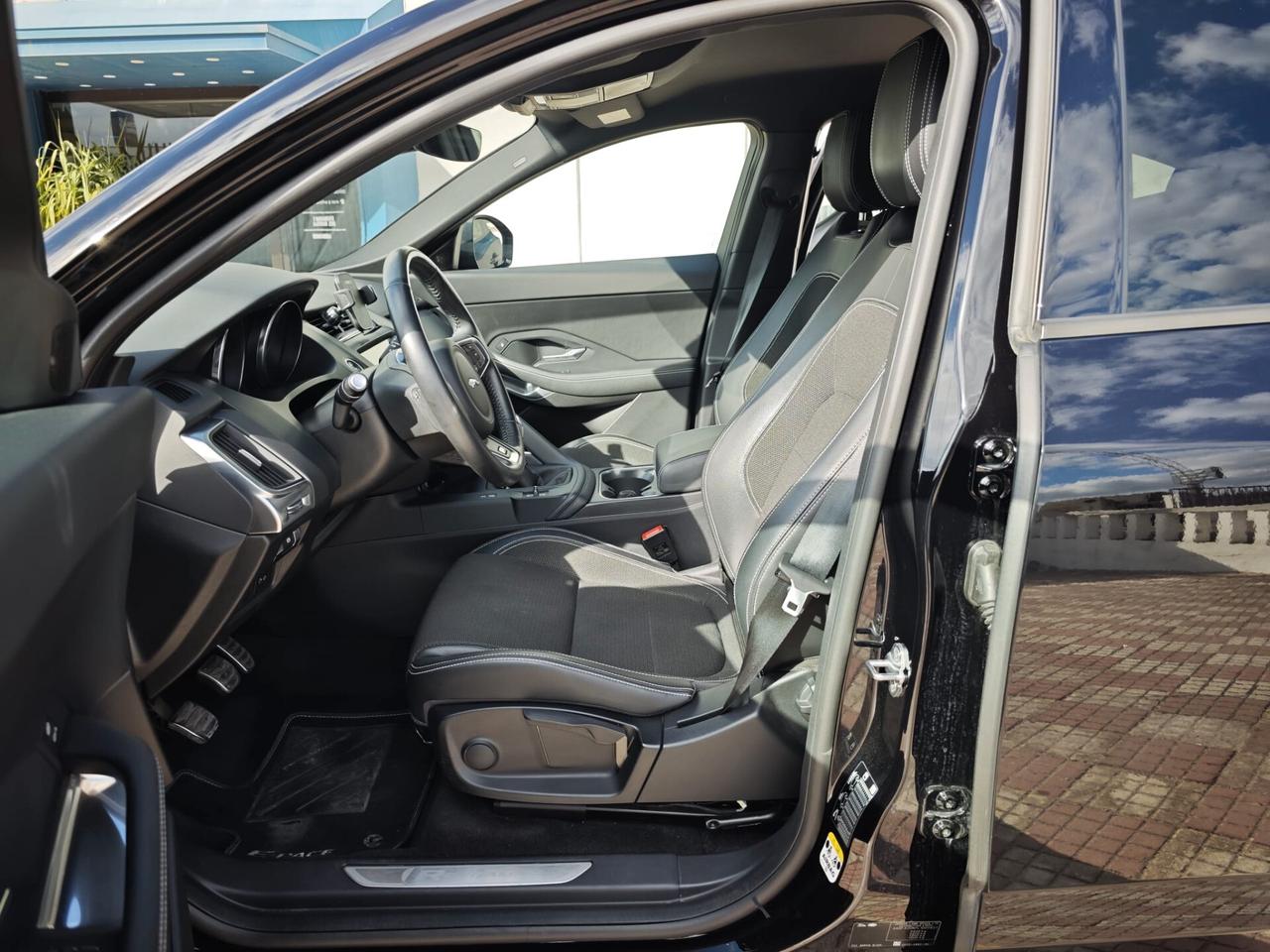 Jaguar E-Pace 2.0D 150 CV R-Dynamic