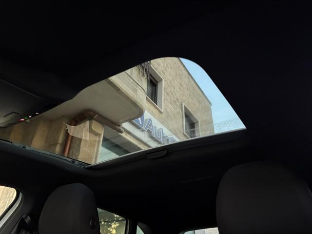 VOLKSWAGEN Taigo 1.0 TSI 116 CV DSG R-Line TETTO APR/PAN