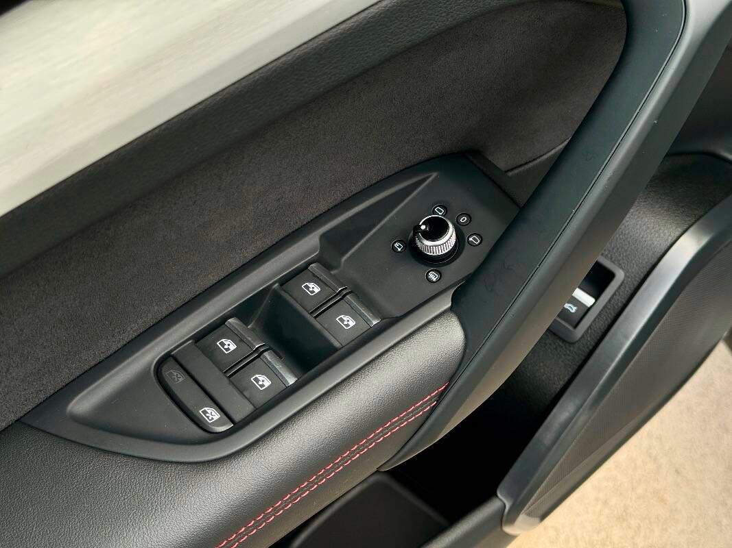 Audi Q5 Sportback 40 2.0 tdi mhev 12V S line quattro s-tronic