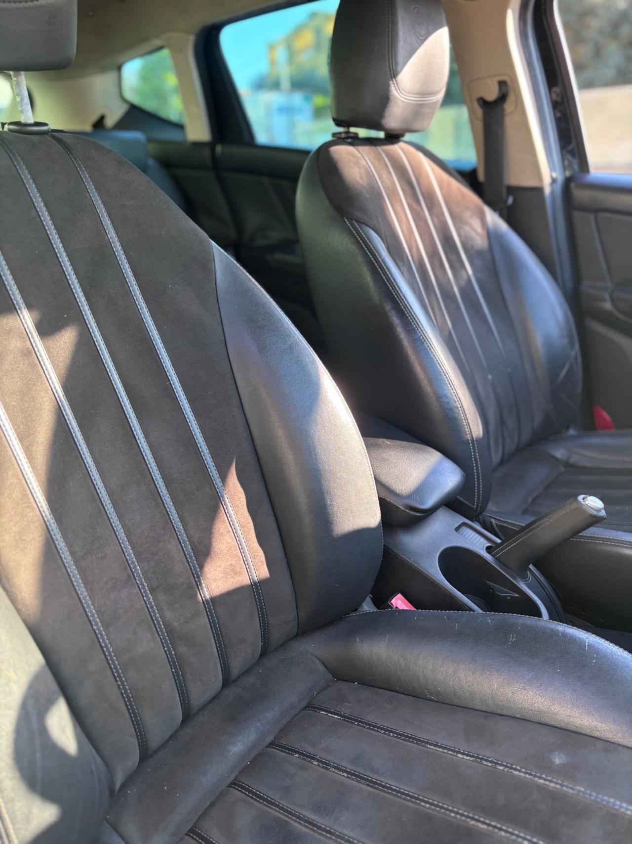 Lancia Delta 1.6 MJT DPF Gold