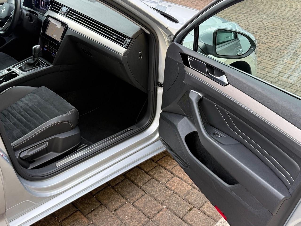 VW Passat 2.0d 190 CV DSG Executive/Camera 360