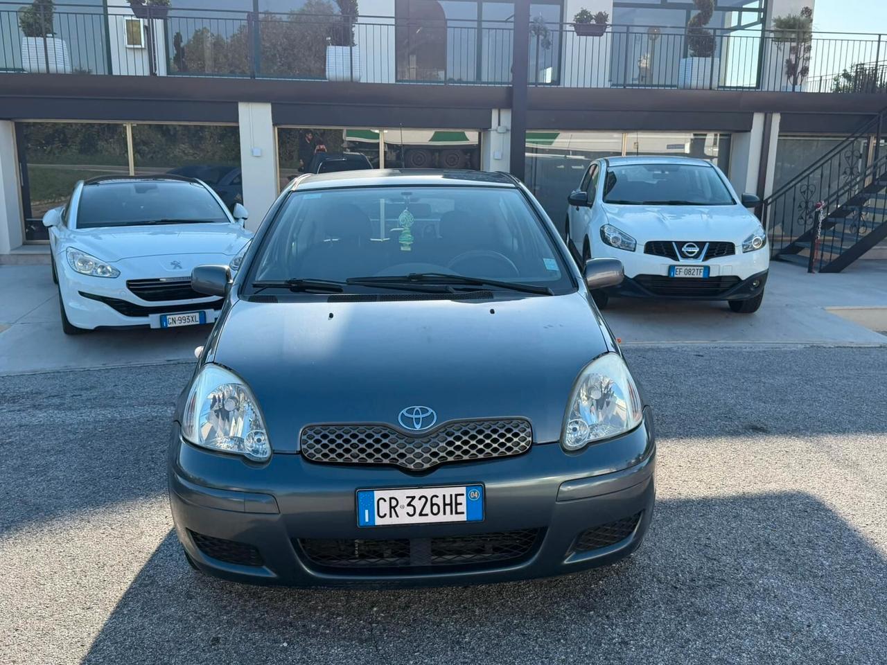 Toyota Yaris 1.0i 16V cat 3 porte Sol