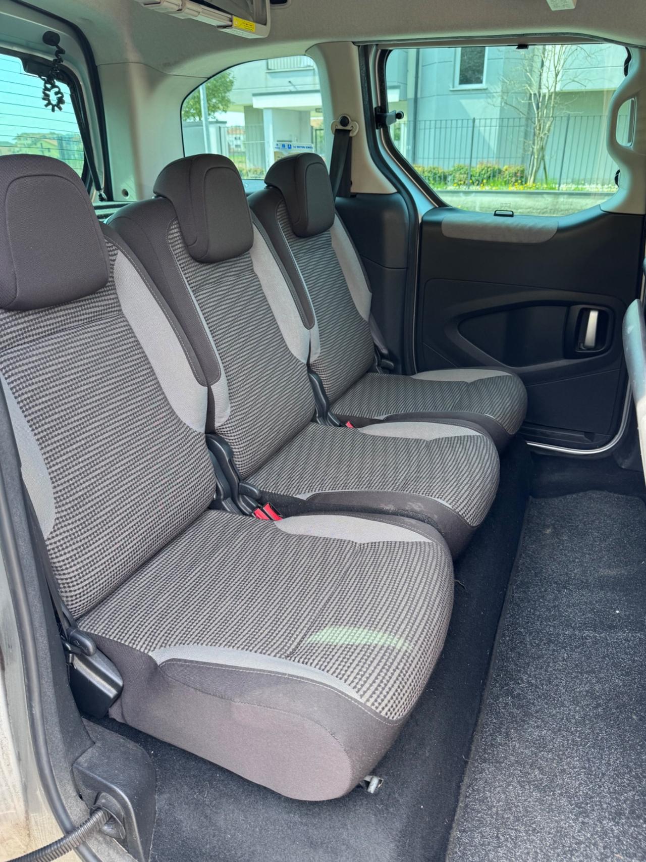 Peugeot Partner Tepee 1.6 110CV Zénith GPL