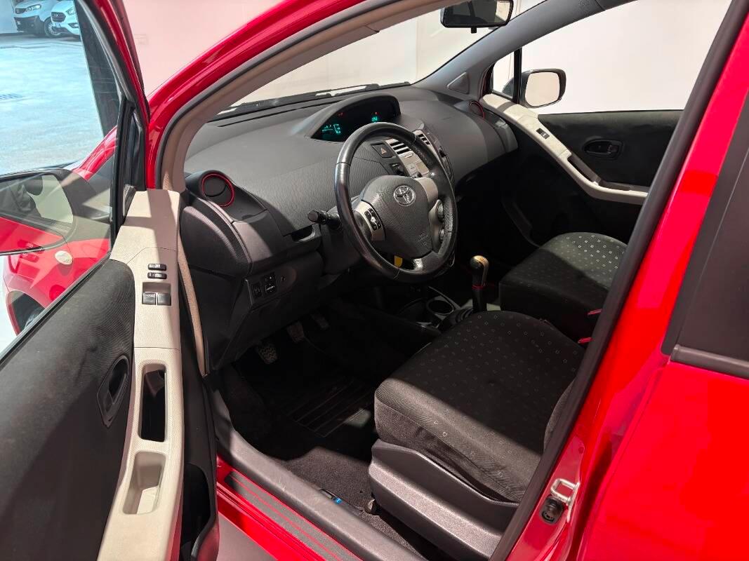 Toyota Yaris 1.0 5p