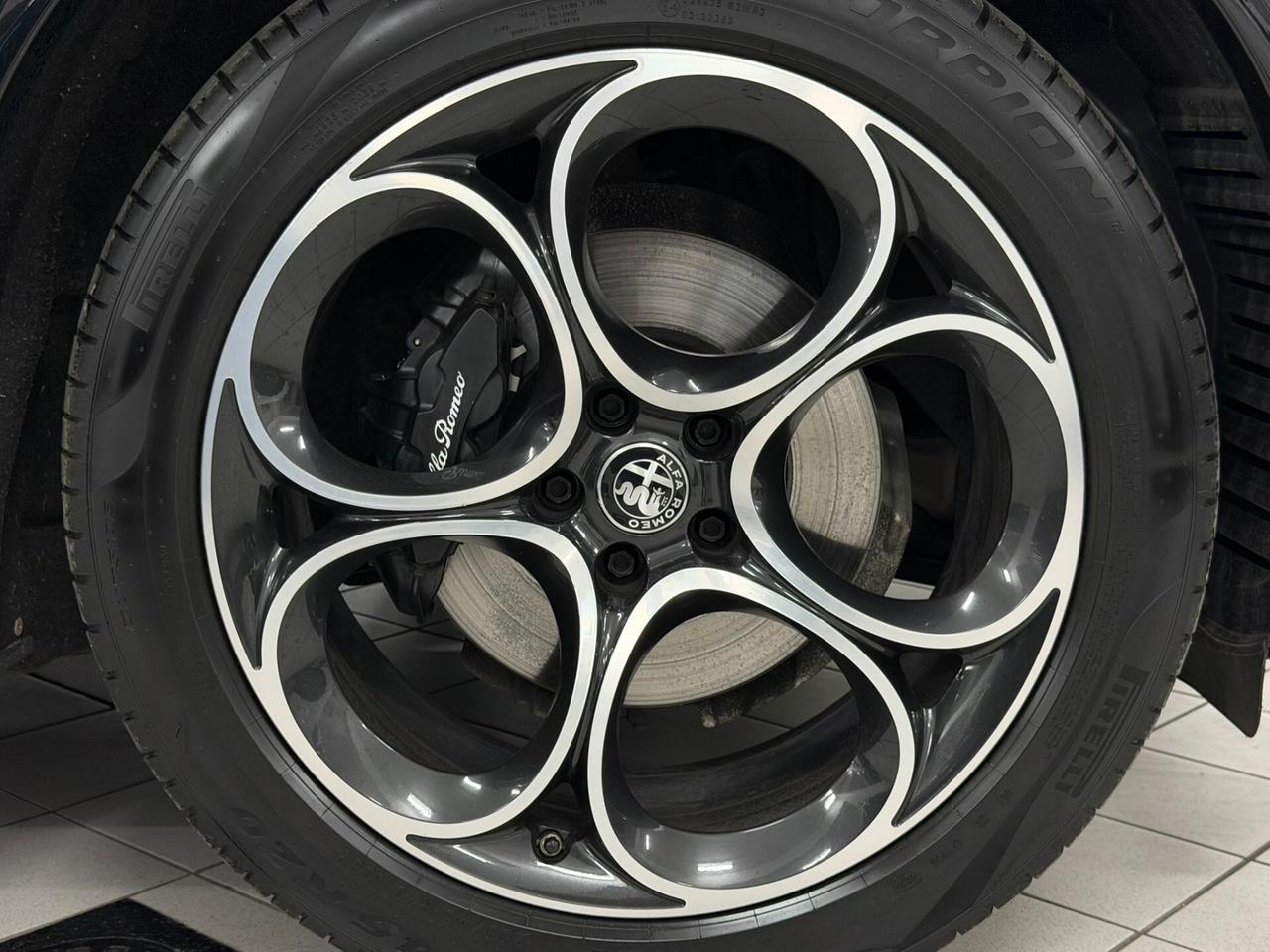 Alfa Romeo Stelvio 2.2 TD 210 CV VELOCE Ti DISTRIBUZIONE OK CARBONIO