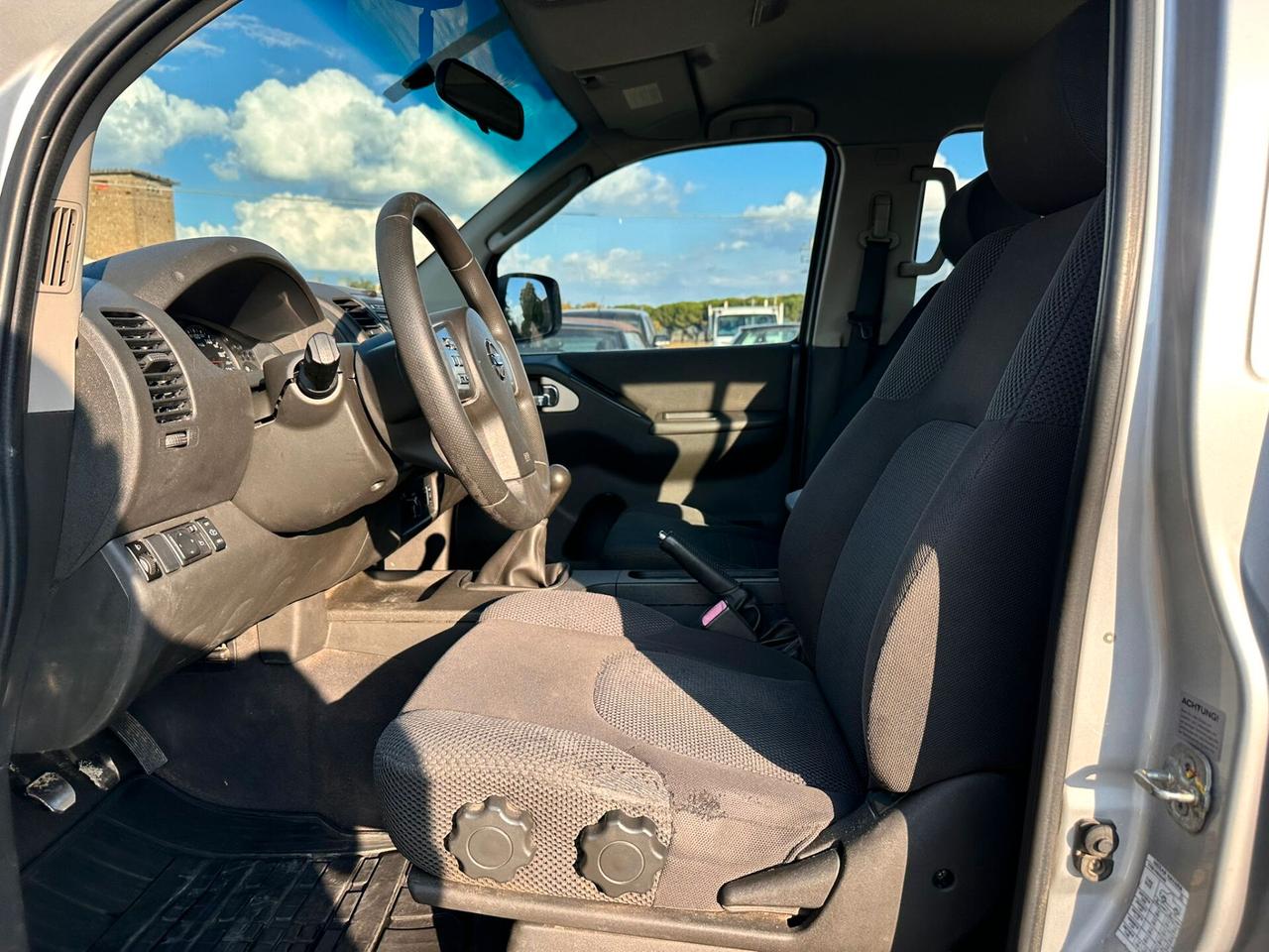 Nissan Navara 2.5 dCi 190CV 4 porte Double Cab XE