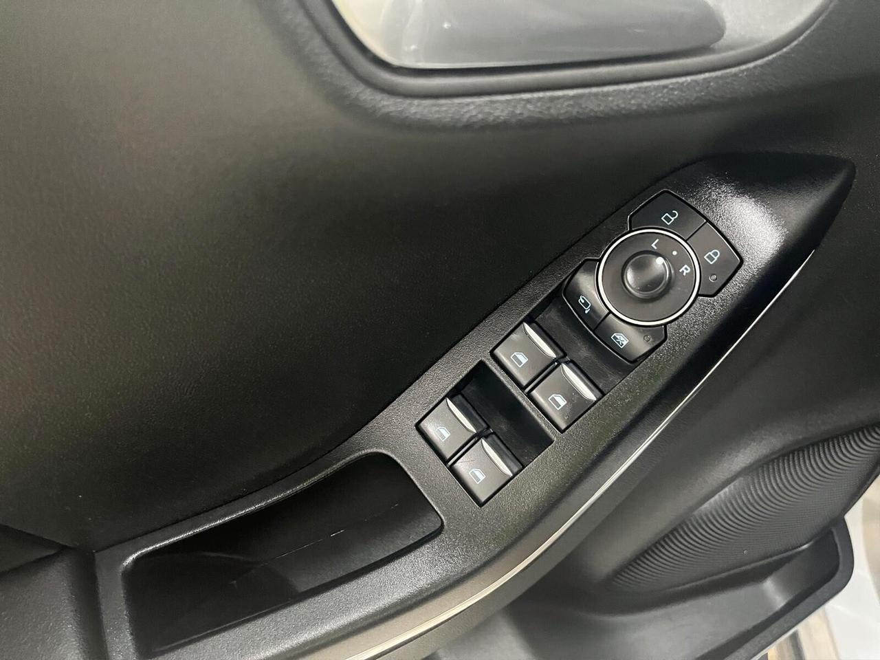 Ford Puma 1.0 EcoBoost Hybrid 125 CV Titanium Design 2023