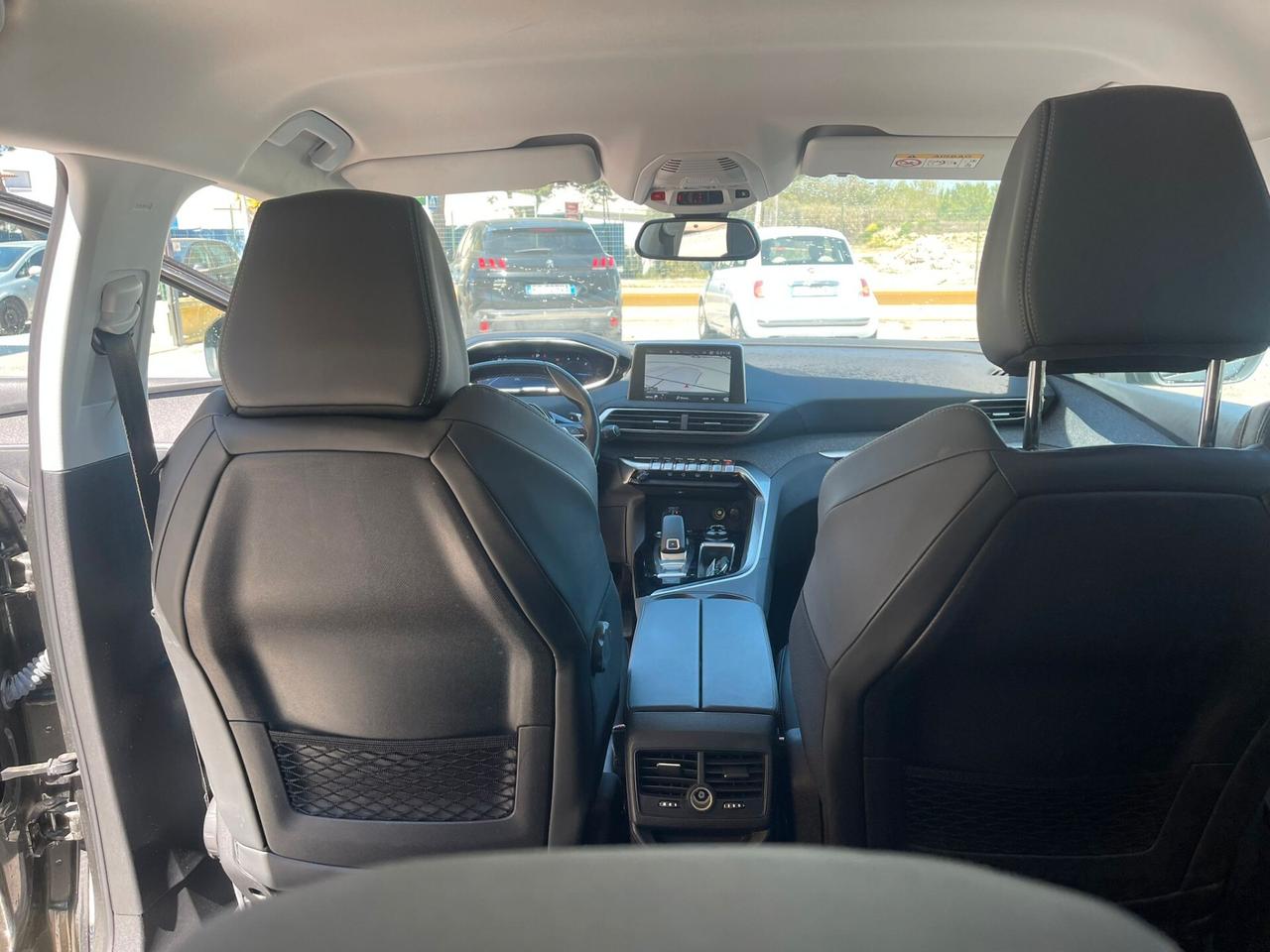 Peugeot 3008 BlueHDi 130 S&S EAT8 Allure