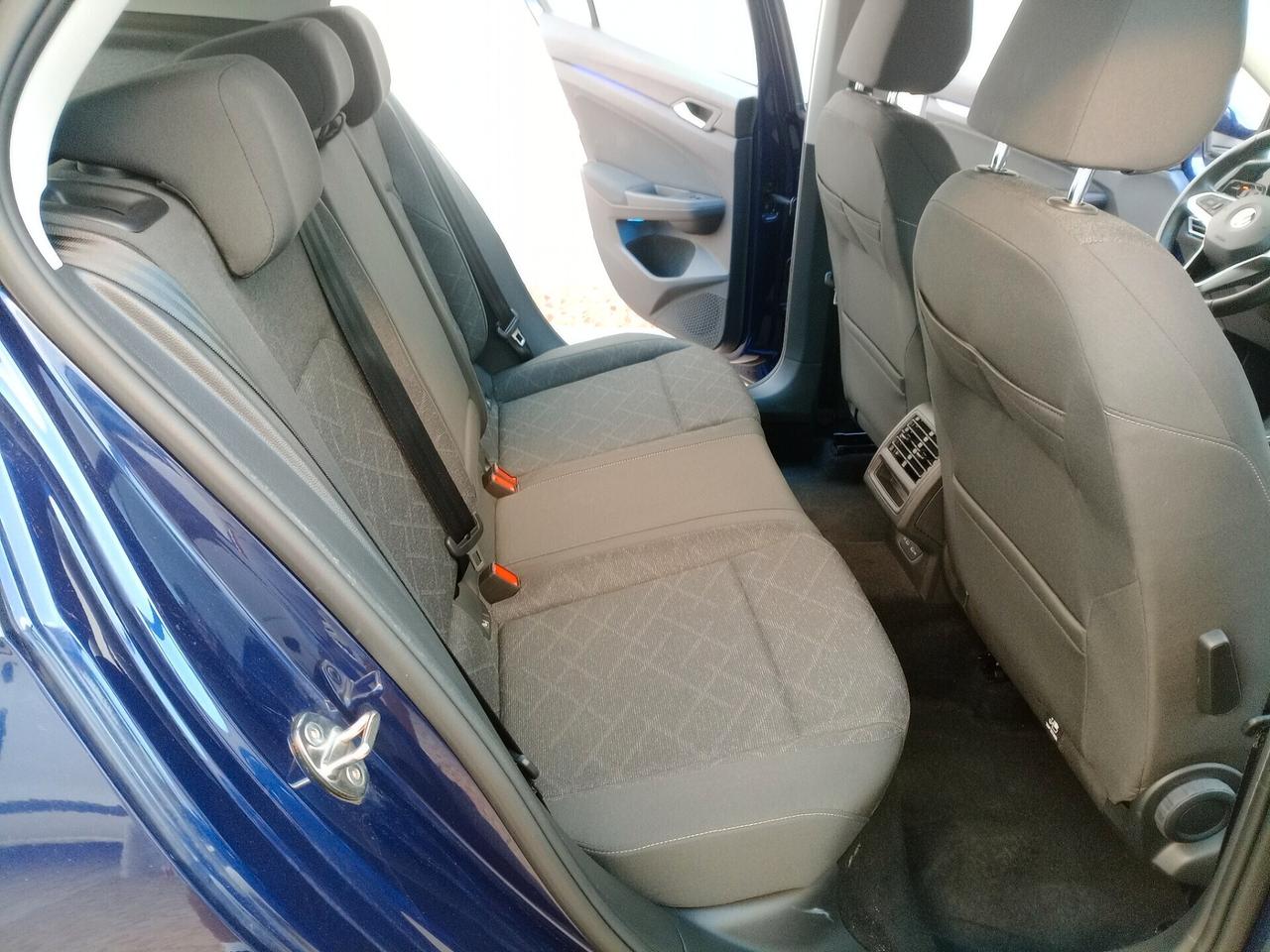 Volkswagen Golf 1.0 TSI EVO Life