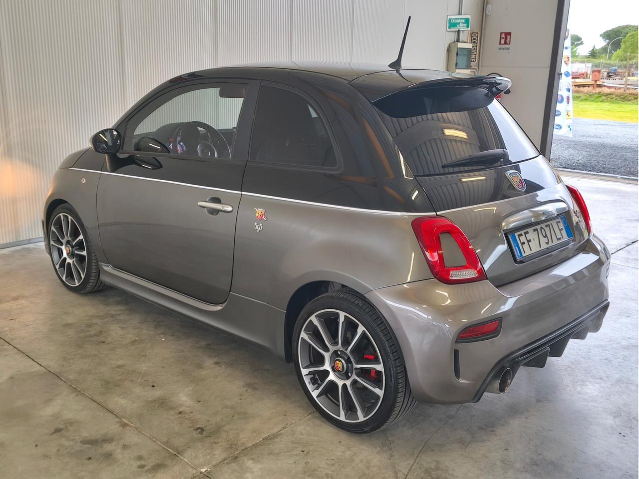 Abarth 595 1.4 Turbo T-Jet 186 CV Turismo