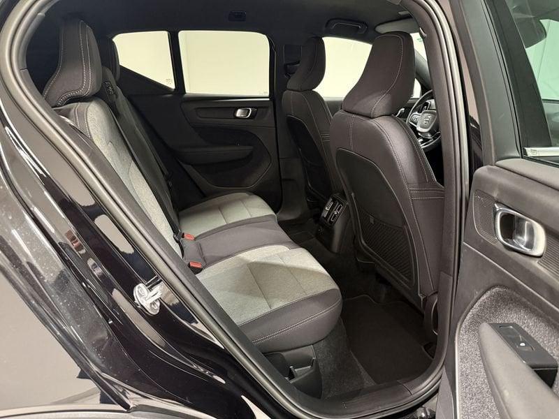 Volvo XC40 Recharge T4 Plug-in Hybrid auto Recharge Core