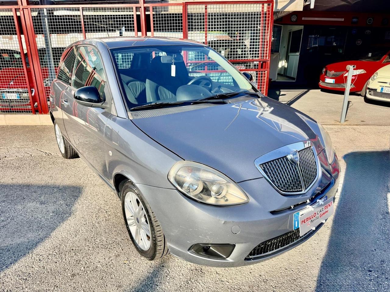 Lancia Ypsilon 1.2 69 CV Unyca 11/2011