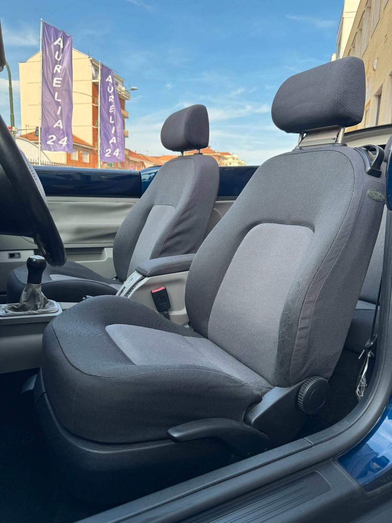 Volkswagen New Beetle 2.0 Cabrio neopatentato