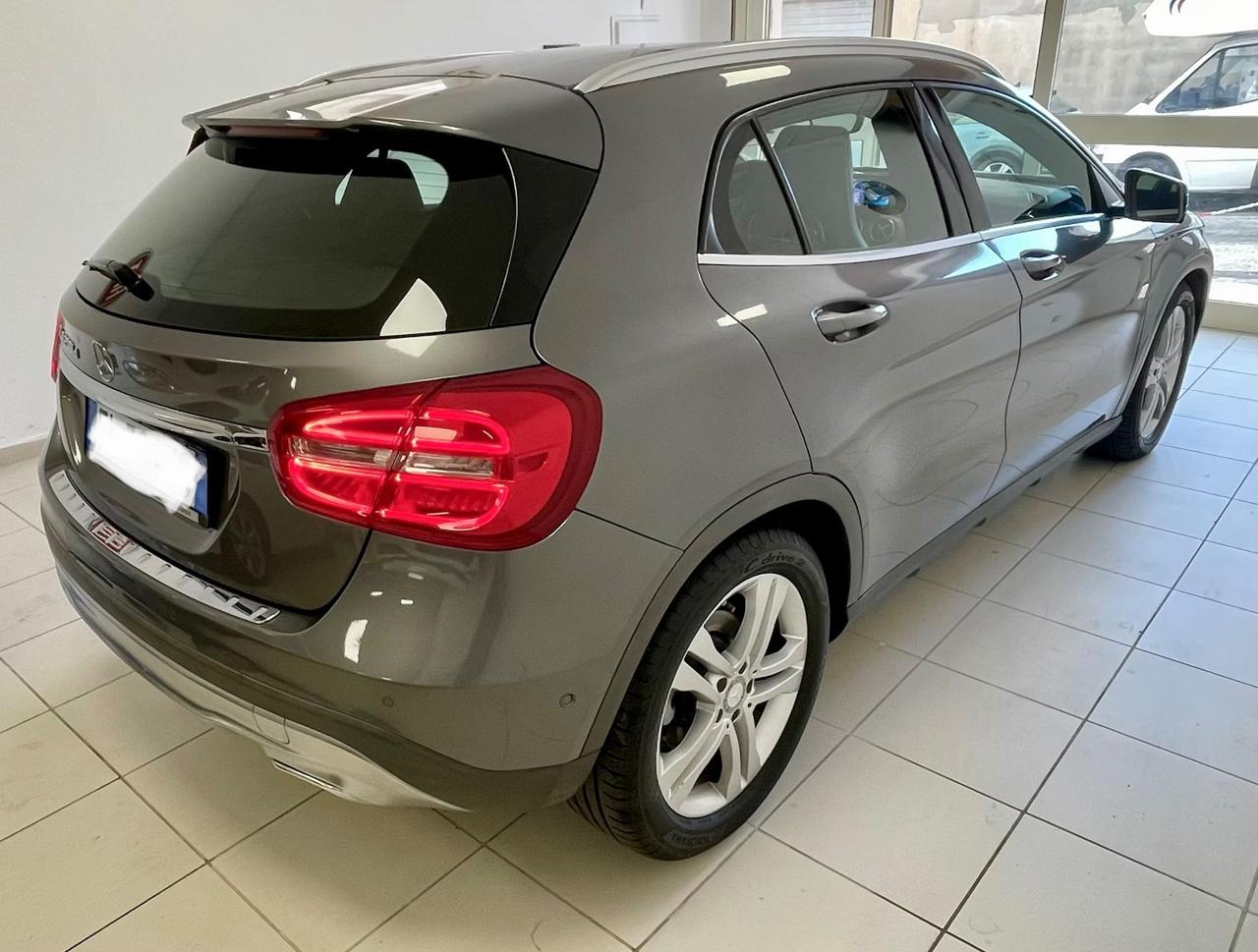 Mercedes-benz GLA 200 d Automatic Sport