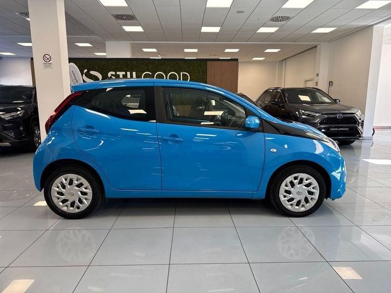 Toyota Aygo 1.0 VVT-i x-play MMT