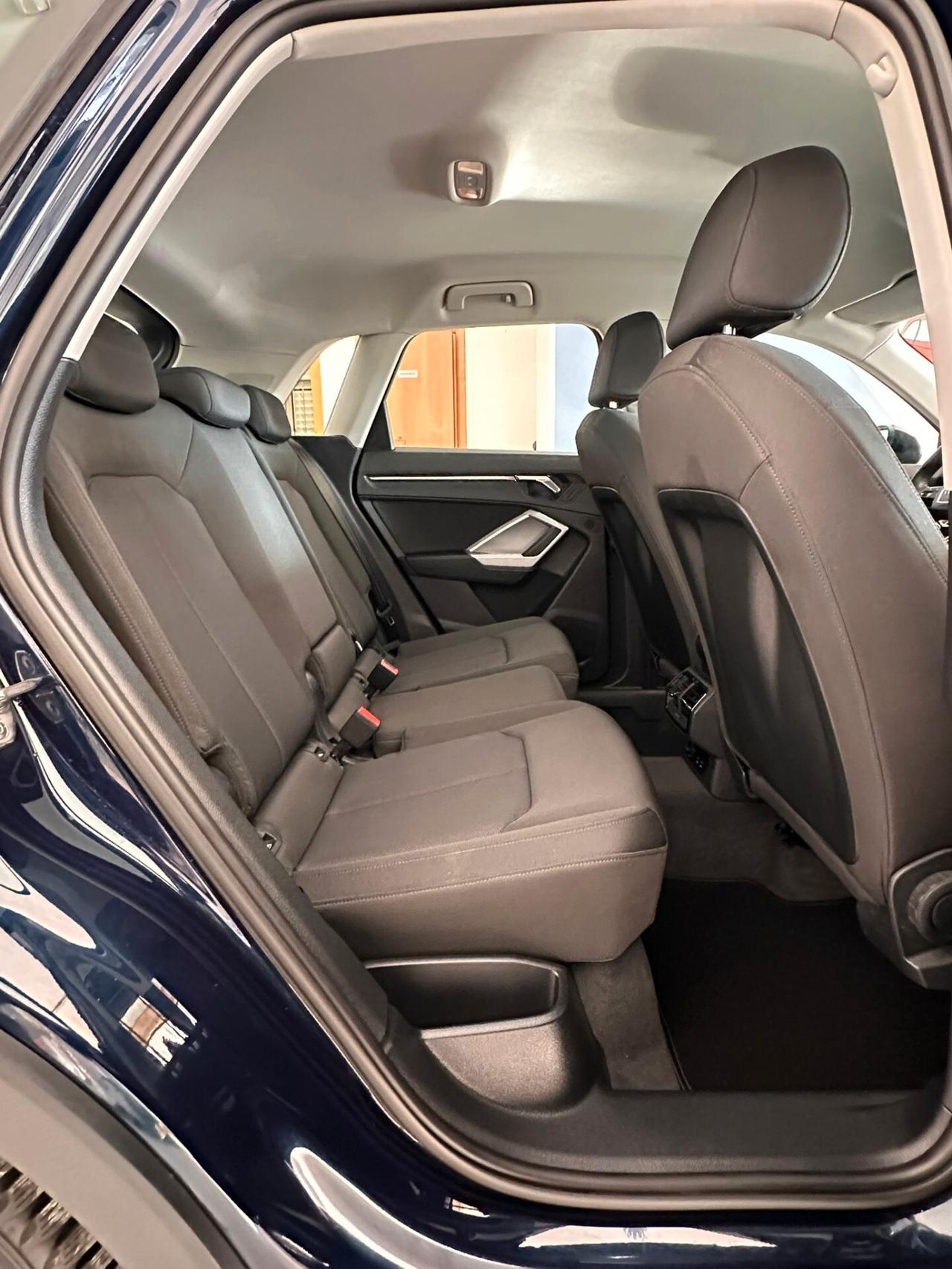 Audi Q3 35 TDI S tronic Business Advanced