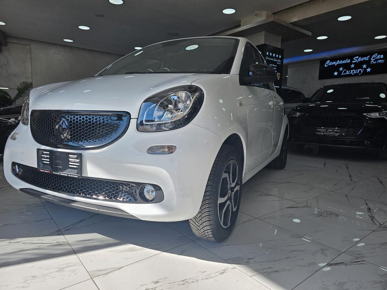 NUOVA SMART FORFOUR PASSION EDITION 1.0 TURBO BENZ 71CV BLACK LINE