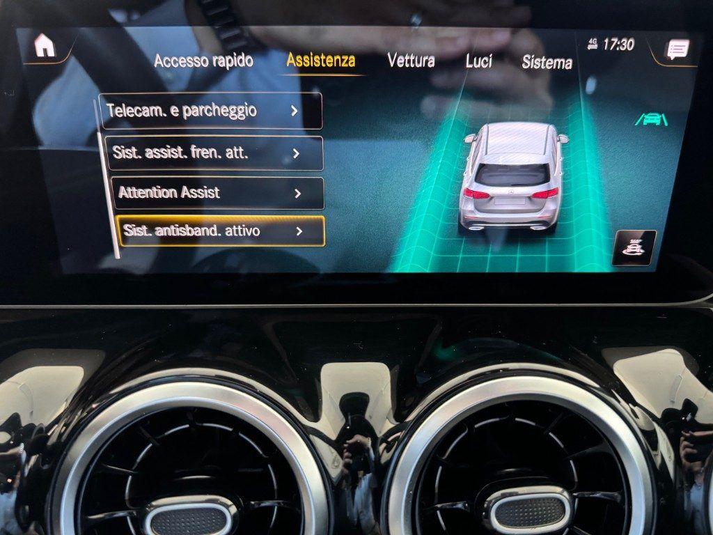 Mercedes-Benz B 180 d Automatic Sport Plus Night Pack Cockpit Full