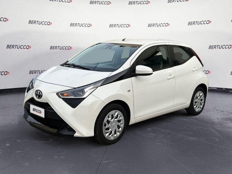 Toyota Aygo 2ª serie Connect 1.0 VVT-i 72 CV 5 porte x-cool