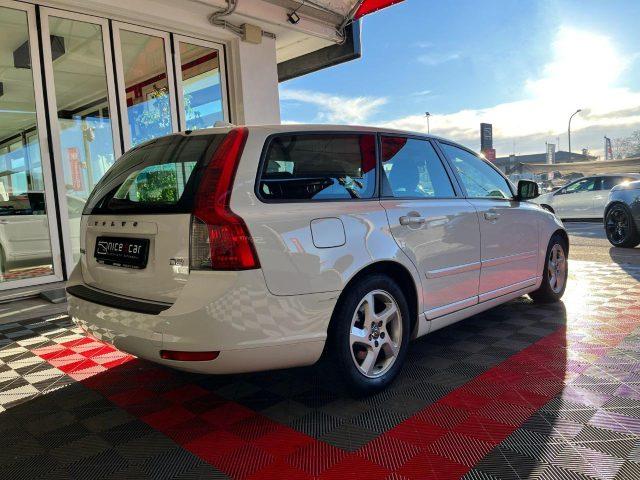 VOLVO V50 D3 Kinetic * UNICO PROPRIETARIO