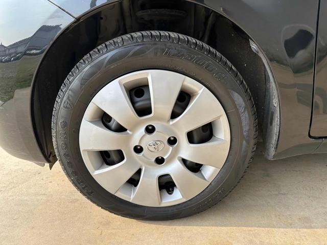 TOYOTA Yaris 1.0 3 porte OK NEPATENTATI BLUETHOOT