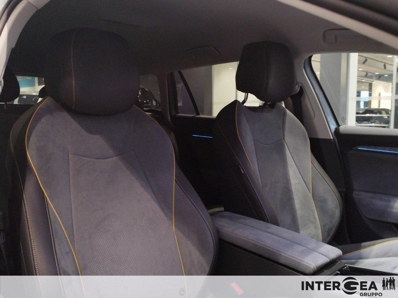 SKODA Superb Wagon 2.0 tdi Style 150cv dsg