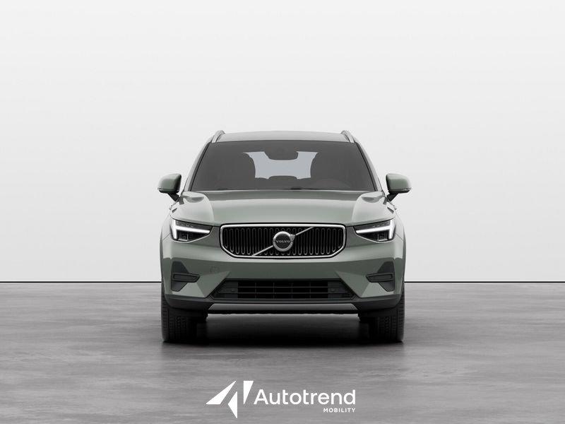 Volvo XC40 B3 163+11 CV Mild Hybrid Automatico Core N1 Autocarro