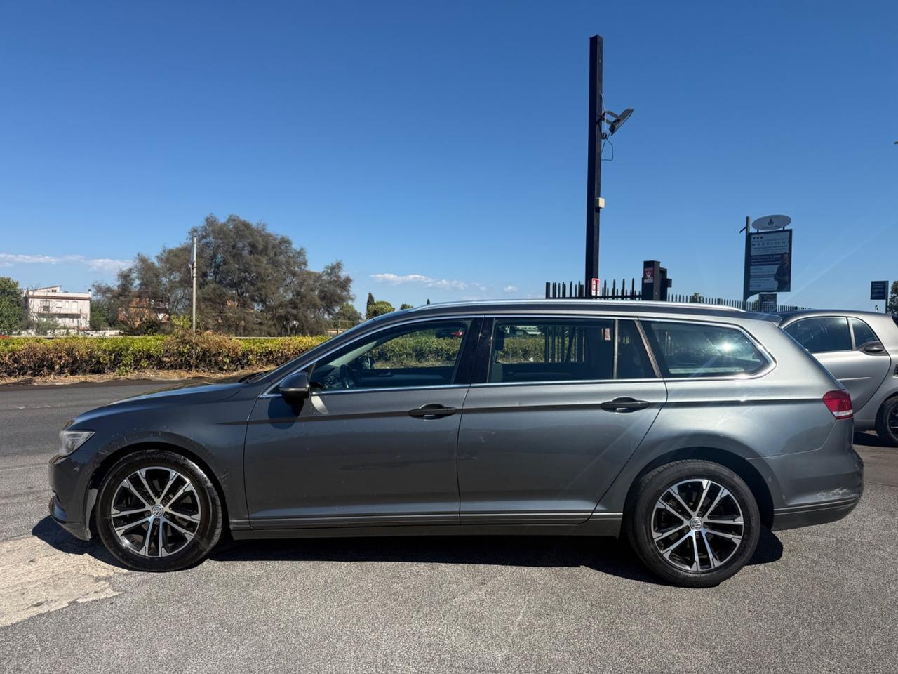 Volkswagen Passat 1.6 TDI DSG Comfortline BlueMotion Technology