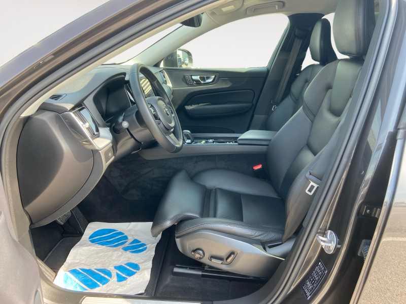 VOLVO XC60 2.0 b4 Plus Bright AuTo