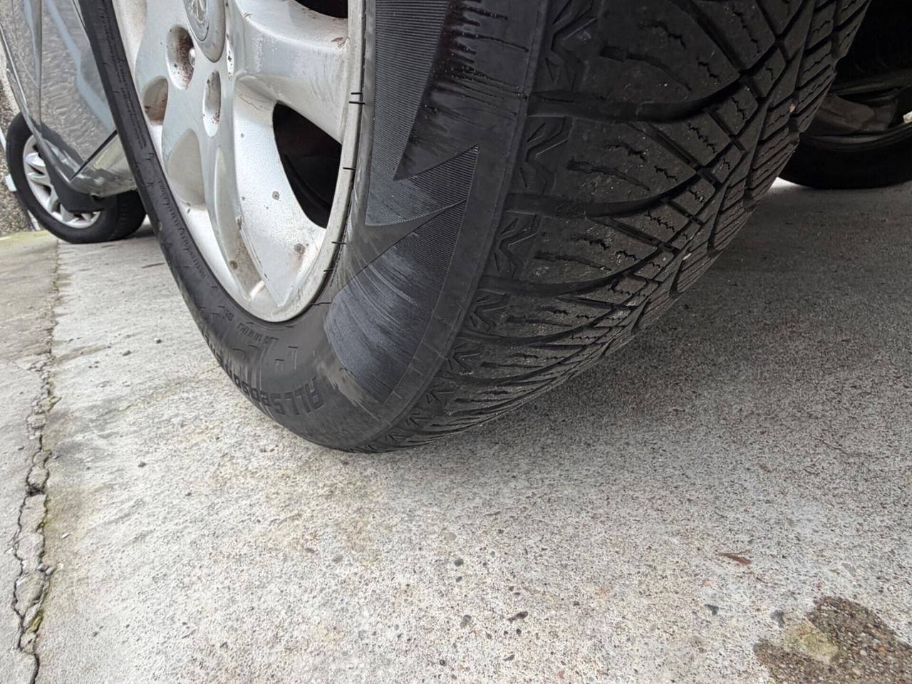 KiIA CARNIVAL 2.9 CRDi AUTOMATICO 7POSTI FAMILY