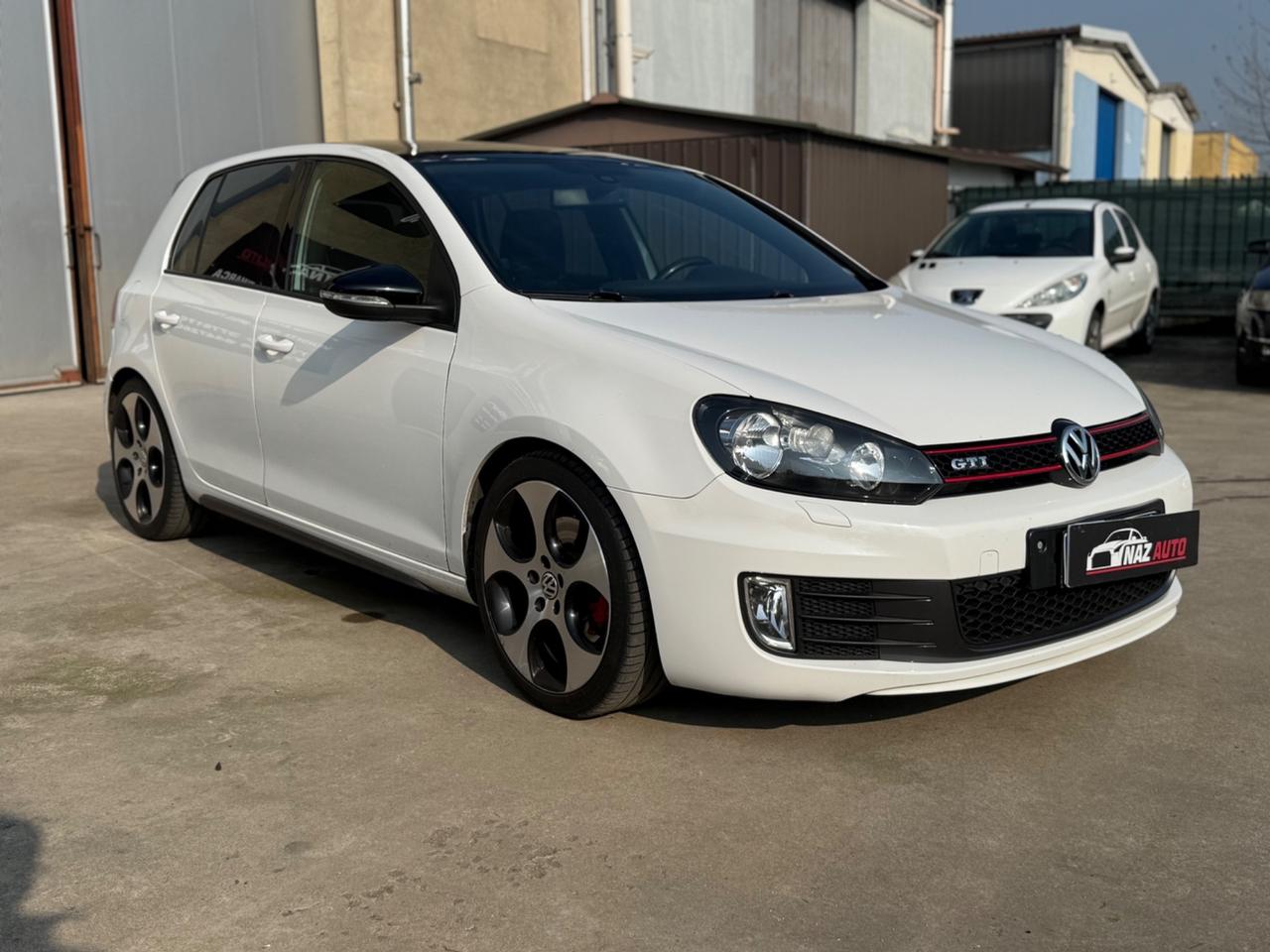 Volkswagen Golf GTI 2.0 TSI 5p.