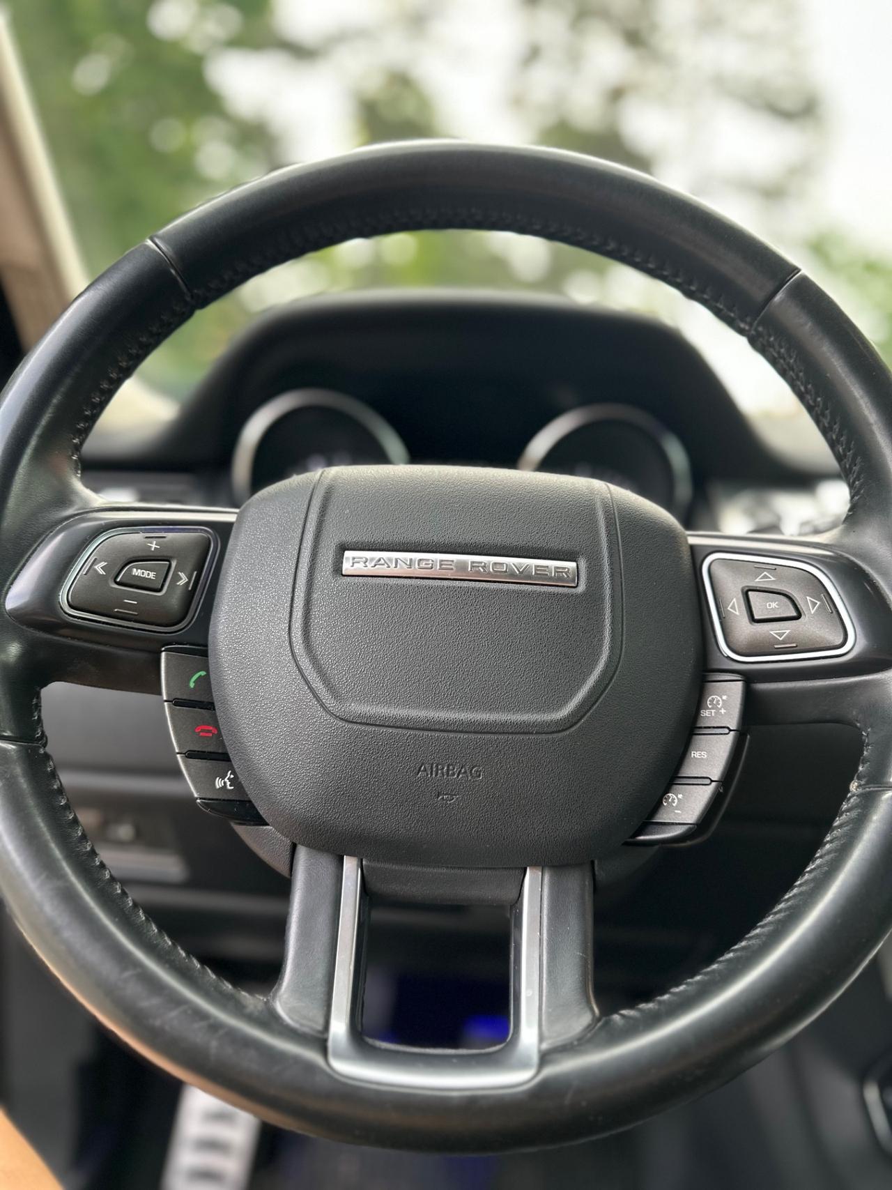 Land Rover Range Evoque 2.2 TD4 5p. Prestige