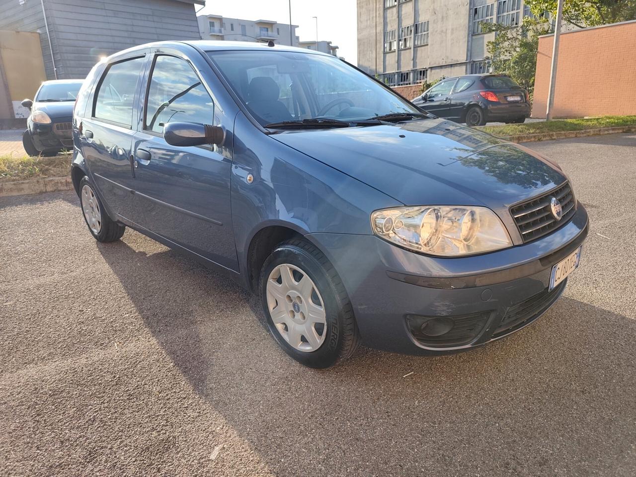 Fiat Punto 1.2 Benz 16V 5 porte 80 CV