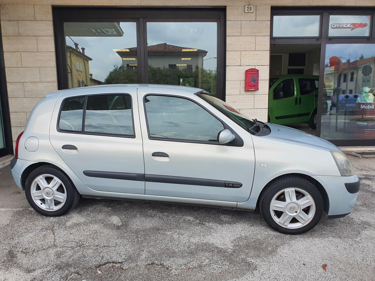 Renault Clio 1.4 16V cat 5 porte Privilège