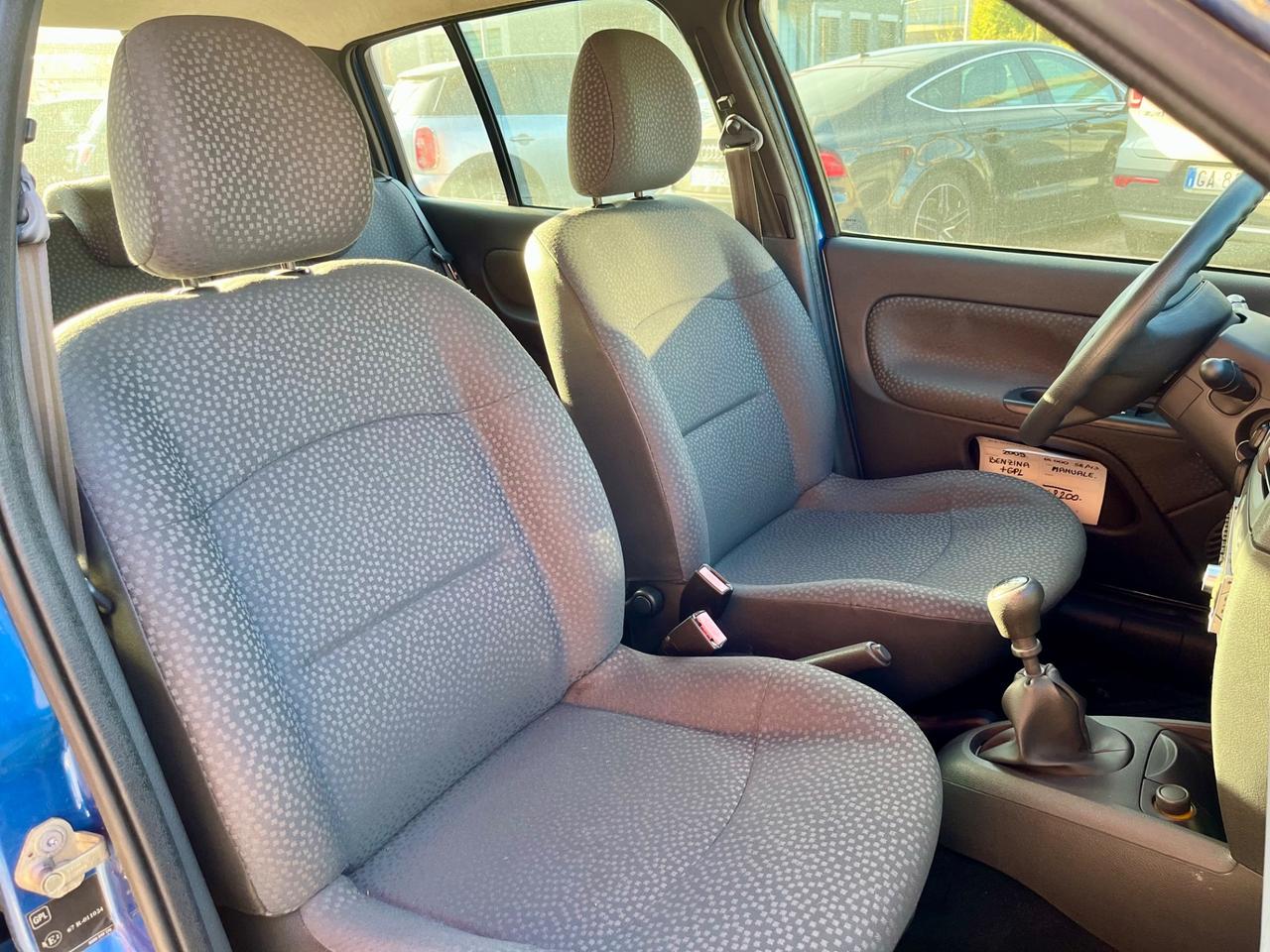 Renault Clio con 69.186km !