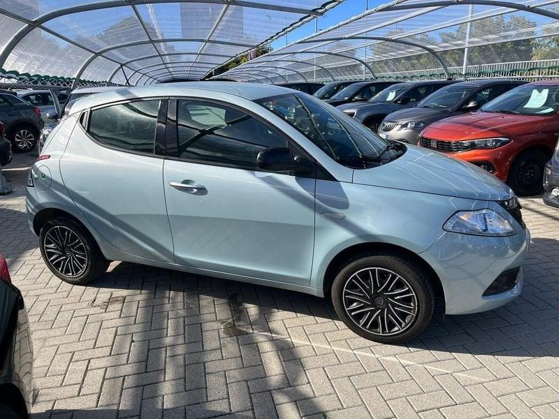 Lancia Ypsilon Ypsilon 1.0 FireFly 5 porte S&S Hybrid Silver Plus