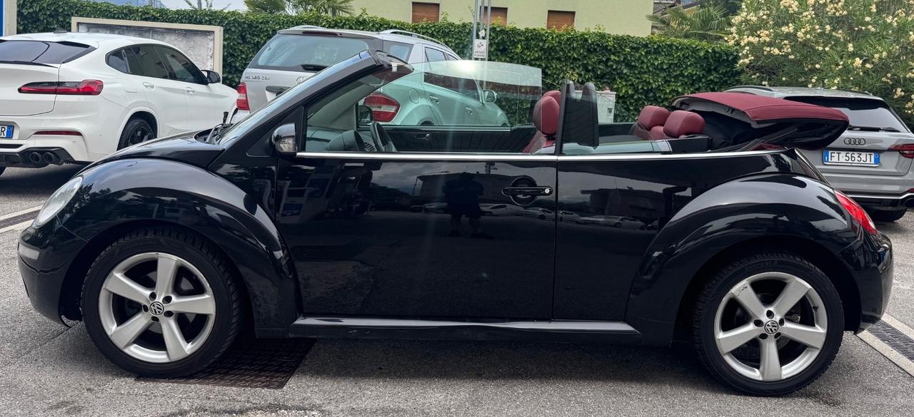 Volkswagen New Beetle 1.9 TDI 105CV Cabrio Lim. Red Edt.