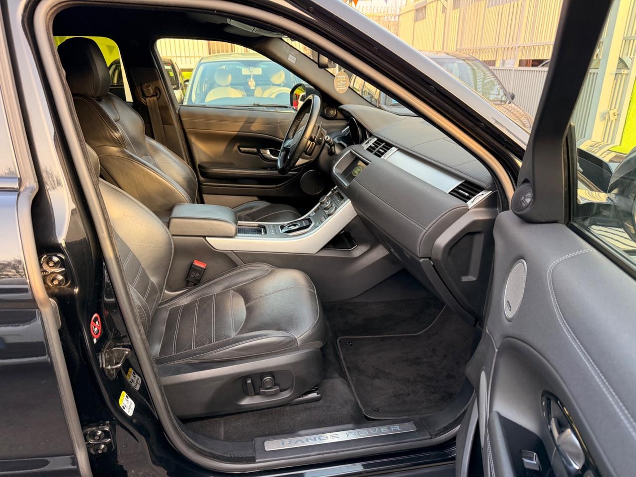 Land Rover Range Evoque 2.0 TD4 180 CV 5p. SE Dynamic