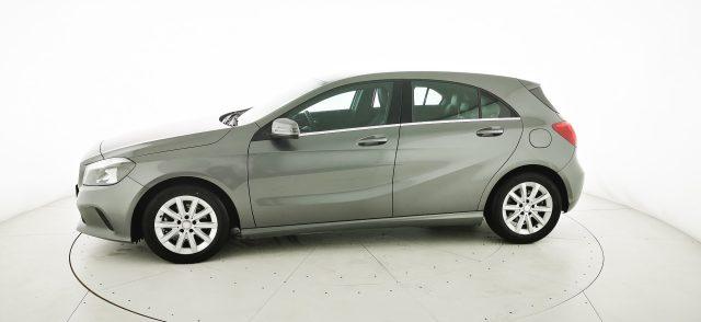 MERCEDES-BENZ A 220 d Automatic Business