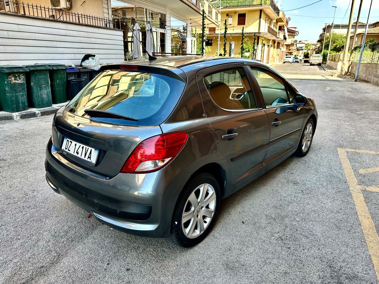 Peugeot 207 1.4 HDi 70CV 5p. Energie Sport
