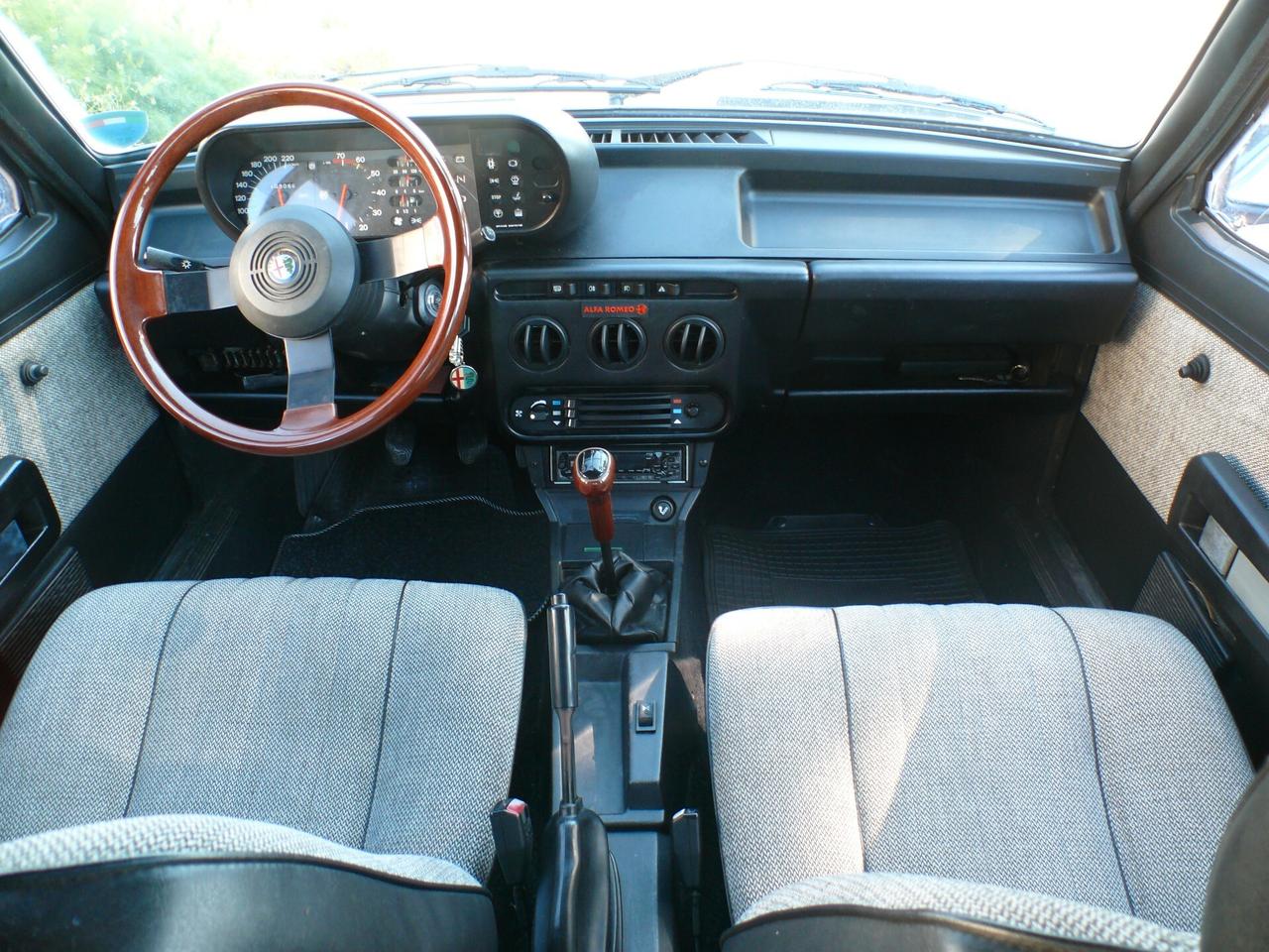 Alfa Romeo Giulietta DA CONCORSO - 1.8 L (M1305)