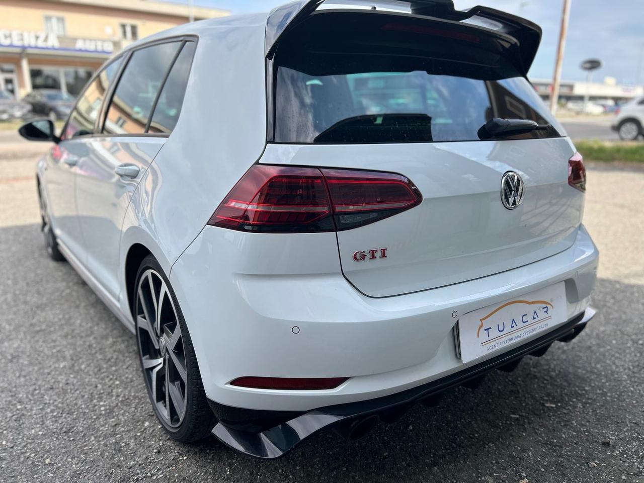 Volkswagen Golf GTI Highline 2.0 TSI GTI Performance