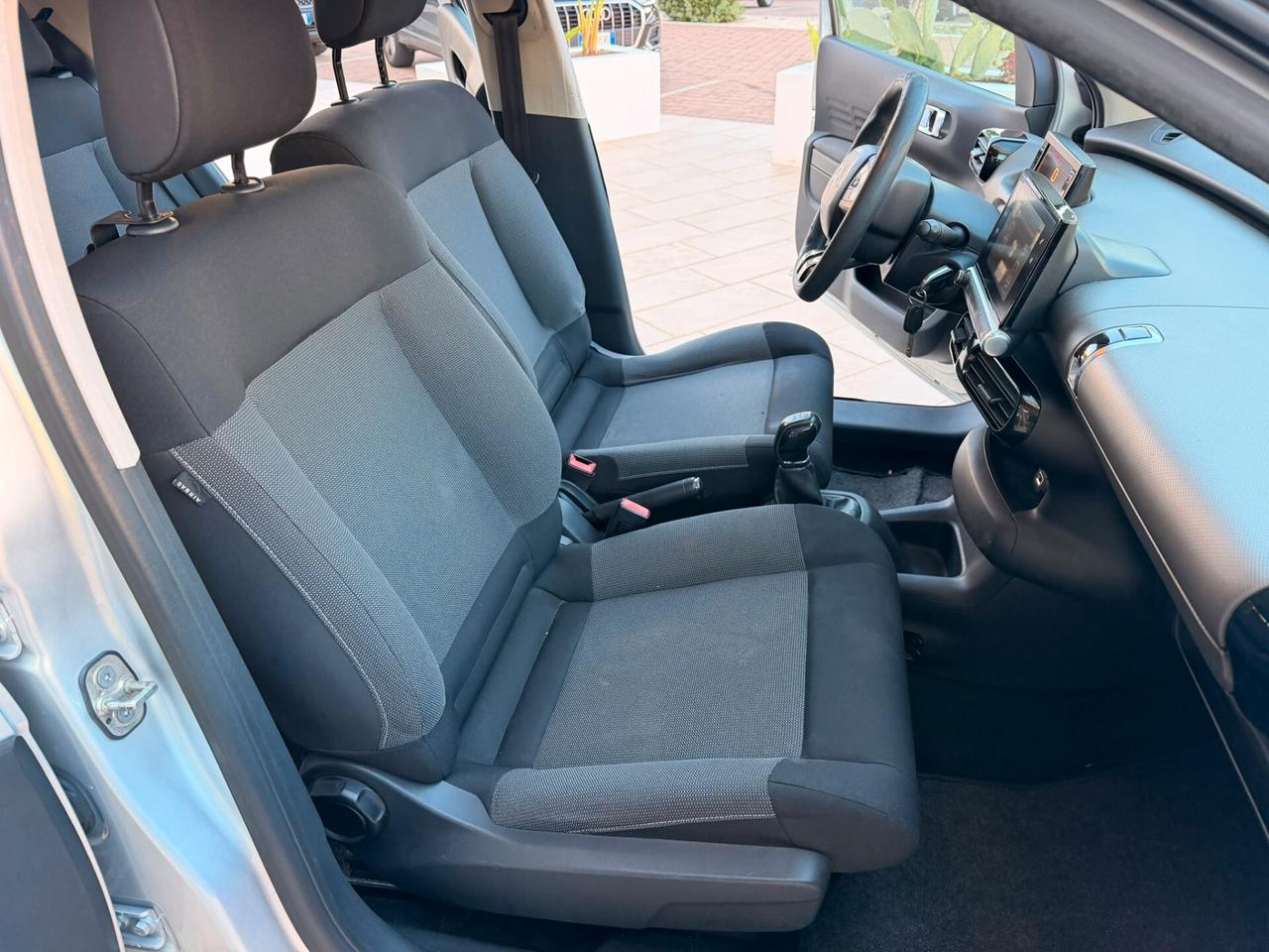 Citroen C4 Cactus BlueHDi 100 Shine