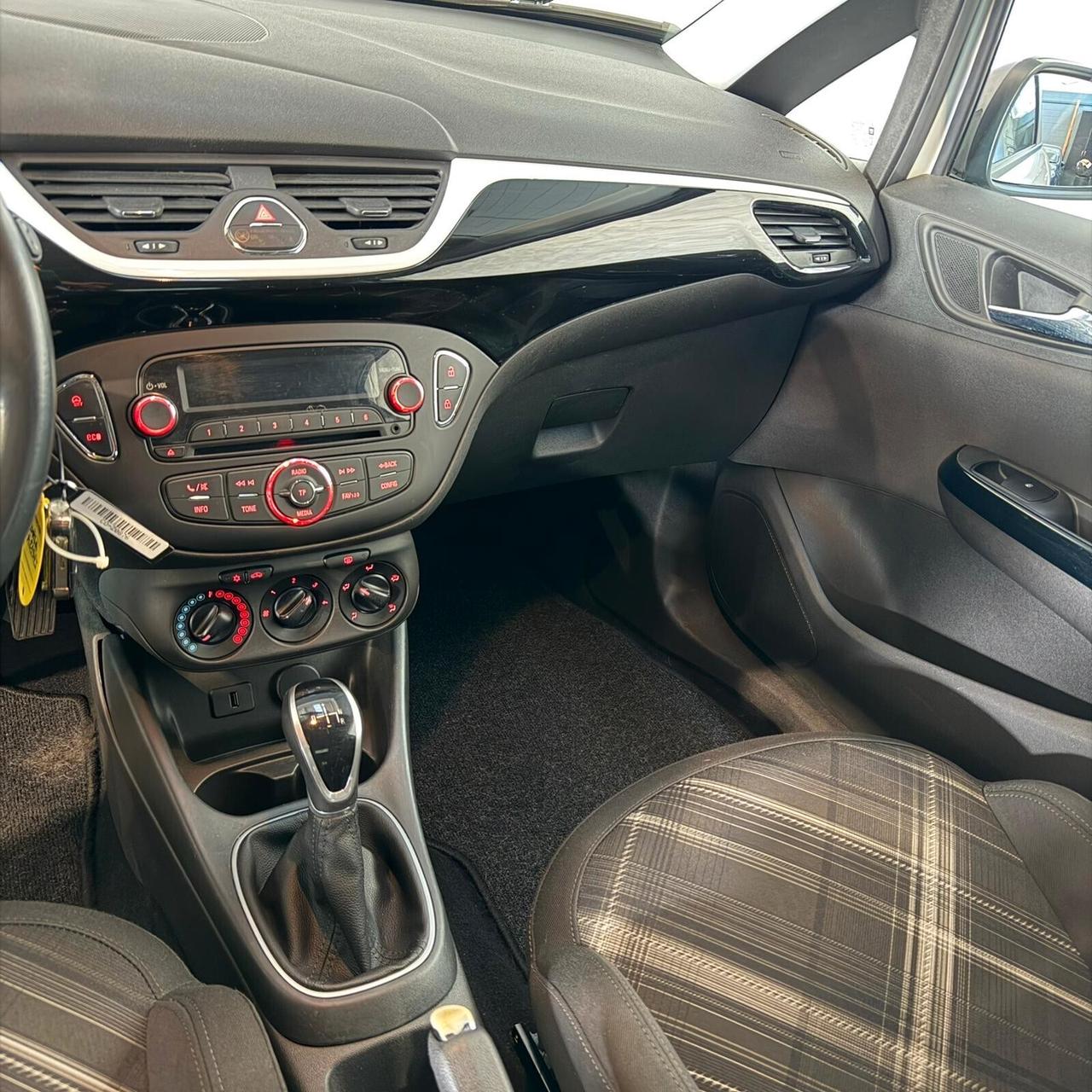 Opel Corsa 1.4 BENZINA AUTOMATICA